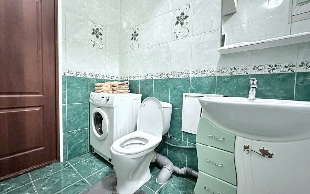 Квартира трехкомнатная в центре на Весенней