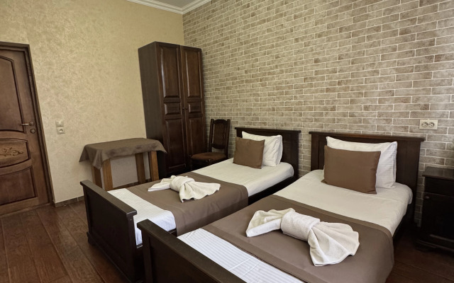 Kristall Guest house