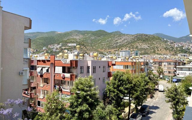 V 100 Metrakh ot Plyazha Cleopatra Apartments