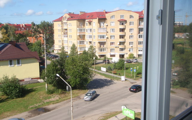 Apartaments on Lesoparkovaya Street