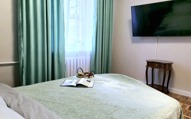 Na Naberezhnoy Volgi Flat