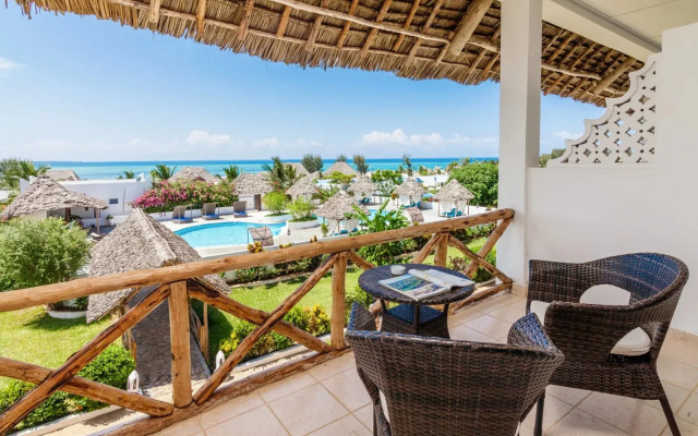 Курортный отель Canary Kendwa Beach Resort