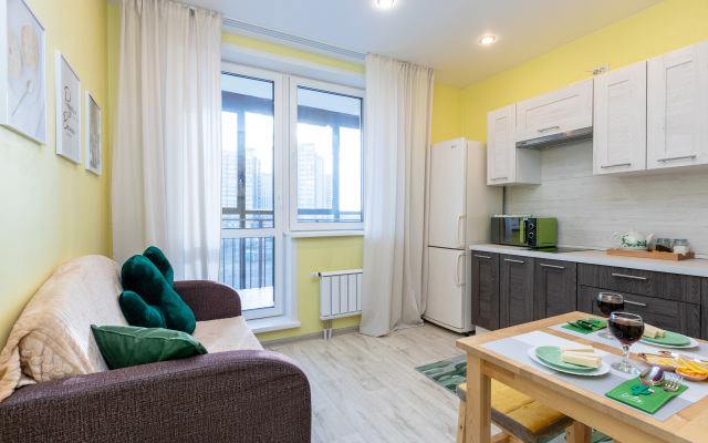 Apart Royal  - Amigo Kotory Vsegda s Toboy Flat