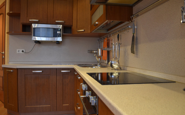 Квартира в Доме над Рестораном Тундра