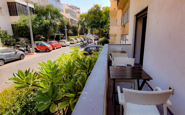 Apt Nacre Apartments