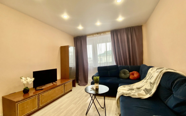 U Bashni - Kvartira 52 M2 Flat
