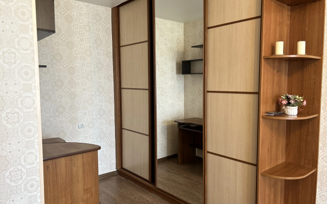 Uyutnaya s panoramnym vidom na tsentr goroda Flat