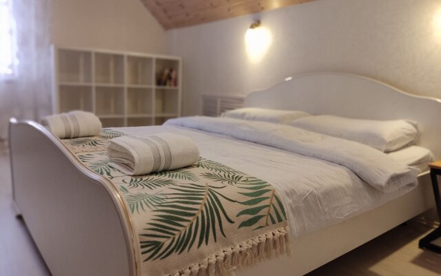 Шале Бревенчатый дом АБЗАКОВО