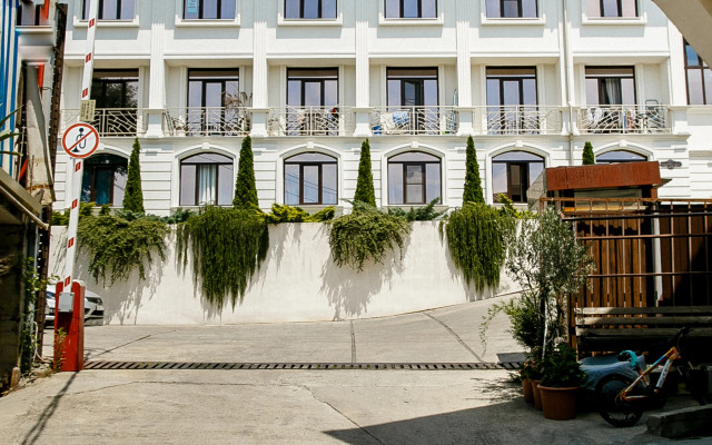 Venetsiya Flat