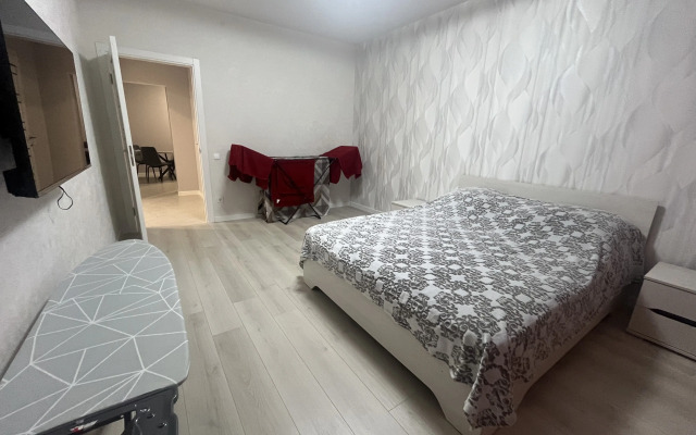 Квартира двухкомнатная рядом с ТЦ Глобус