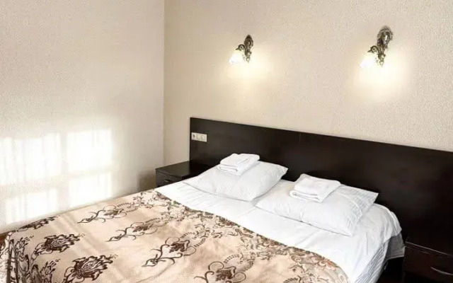 Kavkaz Hotel