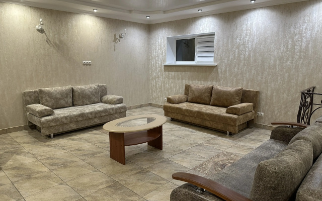 Частный дом с бассейном и баней