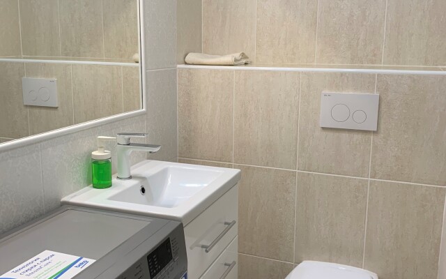 Uyutnaya Kvartira S 2 Spalnyami Na Entuziastov Apartments