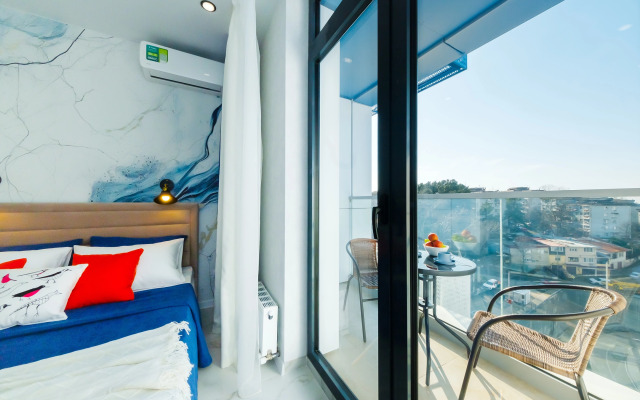 Апартаменты 131 с дизайнерским ремонтом в ЖК Кислород