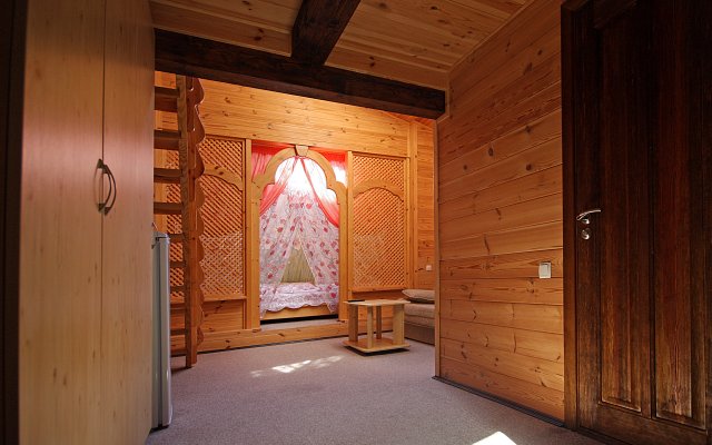 Smerekova Hata Kryim Hotel