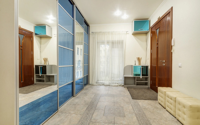 Квартира Трехкомнатная с Видом на Фонтанку