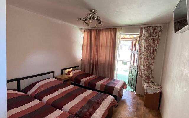 Whitehouse Guest house