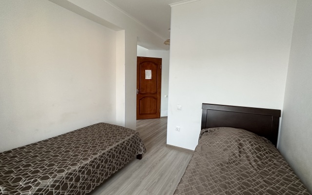 MALAHIT Guest House