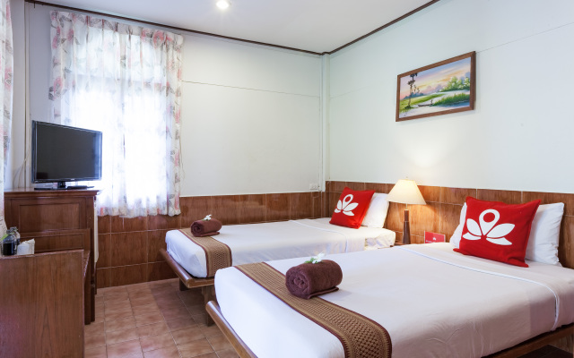 Отель ZEN Rooms Chaloemprakiat Patong