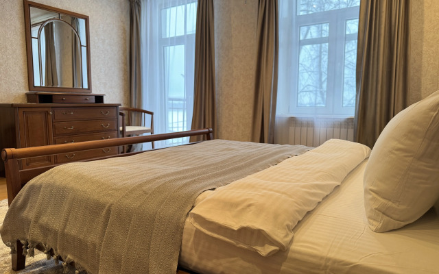 Квартира в Историческом центре на Волжской набережной