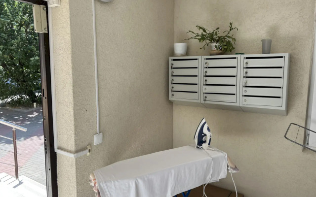 075 Dvukhkomnatnaya V Tsentre Flat