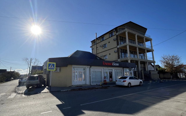 Mona Lisa Guest House