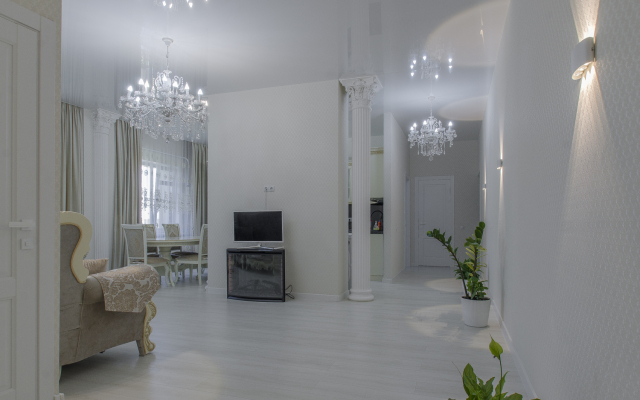 Апартаменты 4 комнатная на заливе