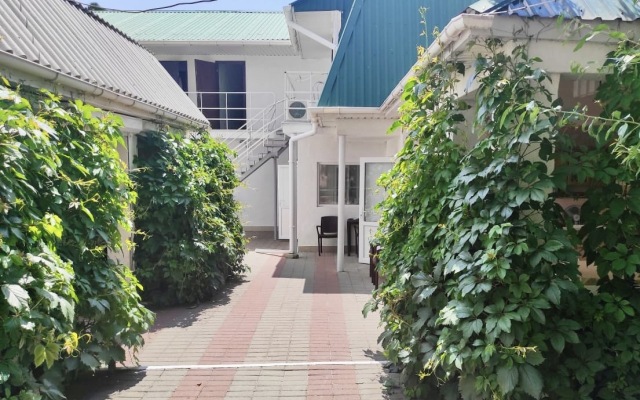 Uyutny Dvorik Mini-hotel