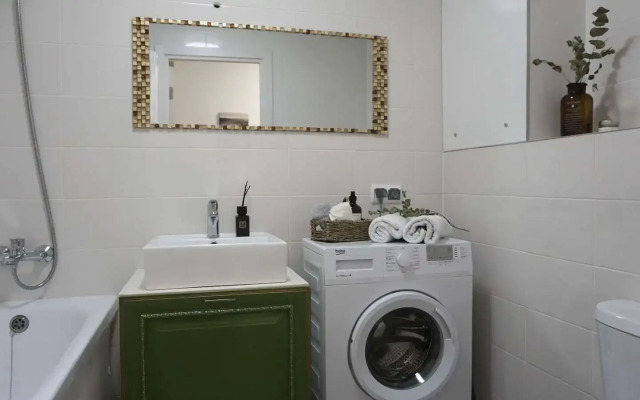 Апартаменты Happy House просторные 2-хкомнатные на Люблинской