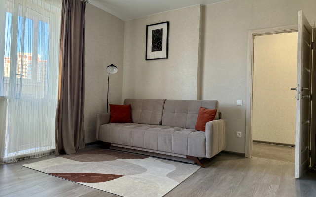 Elegantnaya Yevro 2 U Platonovskogo Flat