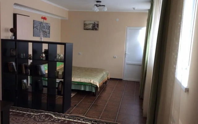 V Pyatigorske Apartments