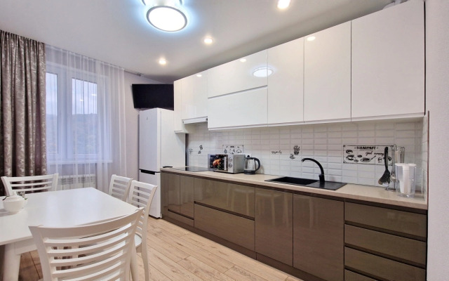 Uyutnaya Dvukhkomnatnaya Kvartira U Morya Apartments
