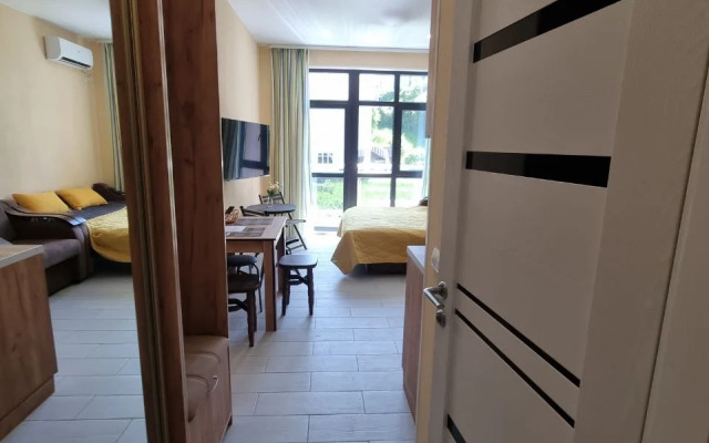 Studiya S Basseynom Zhk Morskoy Kvartal Flat