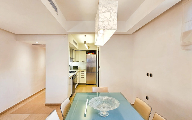 Comfort & Balcony By Feelhome Apartments