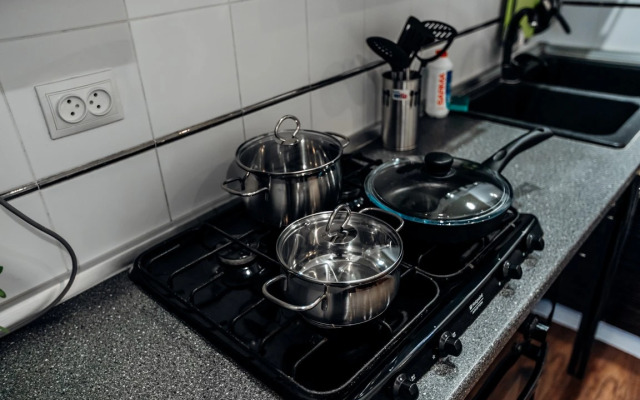 Апартаменты Трехкомнатные на Энгельса