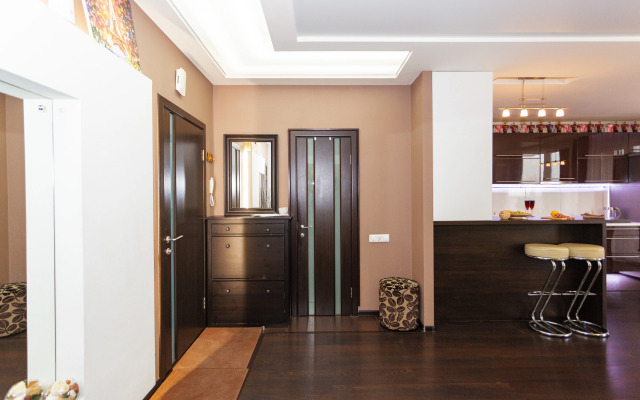 Квартира Большая Студия с Красивым Видом