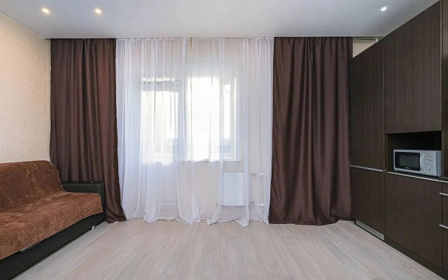 Ryadom S Zhd Vokzalom Flat