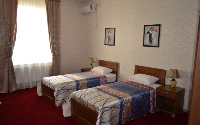 Lazurit Hotel