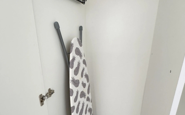 Studiya Jana Qainar Flat