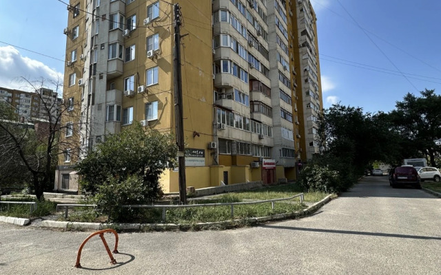 V Krasnooktyabryskom Rayone Flat