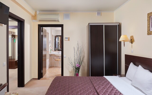 Aristokrat Oficial'nyj partnyor Otelya «Del'ta» Izmajlovo Hotel