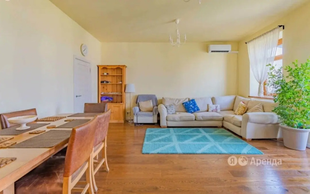 Апартаменты Яковоапостольский 15