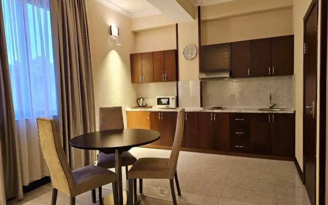 Crown Suites
