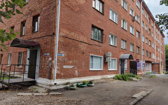 Novye 2 Komnatnye V Centre Neftyanikov  Apartaments