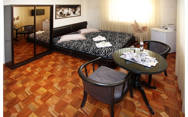 Monro Hotel