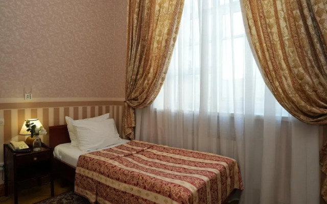 Отель Интурист