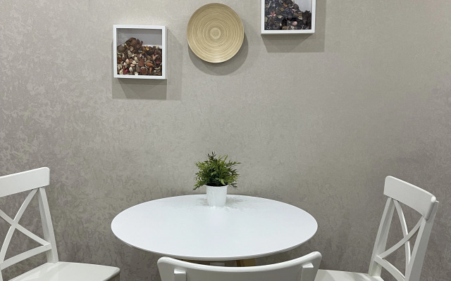 Апартаменты на Игоря Киртбая 24/1