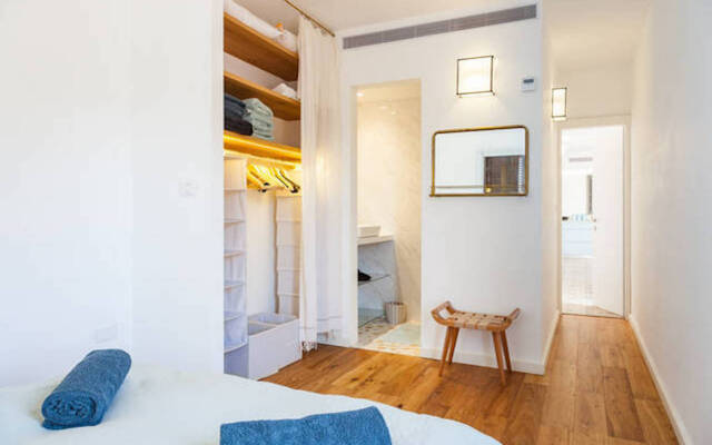 Terrace & View On Dallal Square By Feelhome Apartments