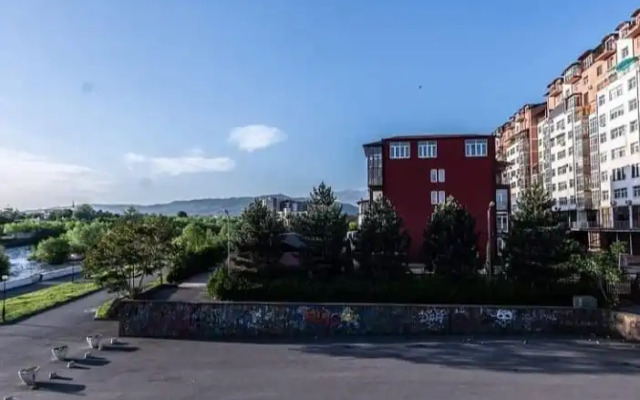 Квартира Лофт на Набережной c Отдельным Входом и 2-мя Санузлами