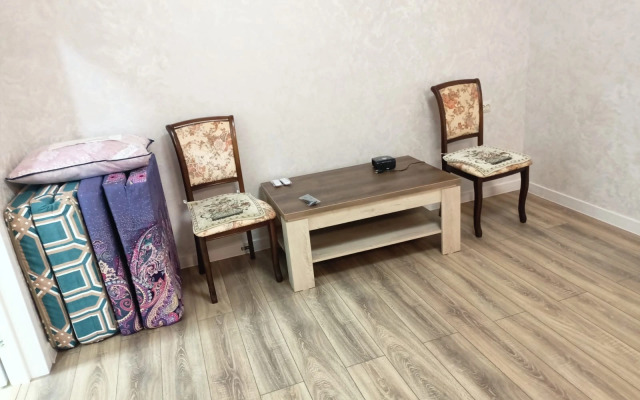 Molodyozhnaya 4A Flat
